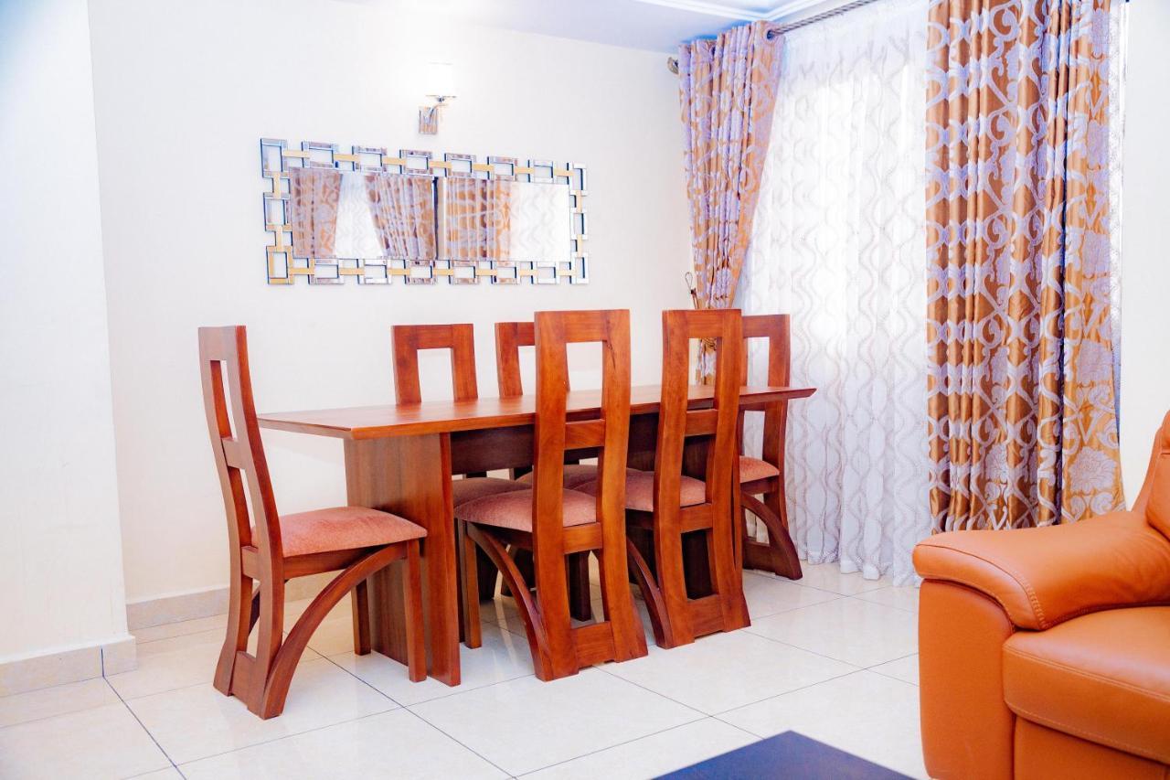 Loumia Premium Bonapriso Apartment Douala Bagian luar foto