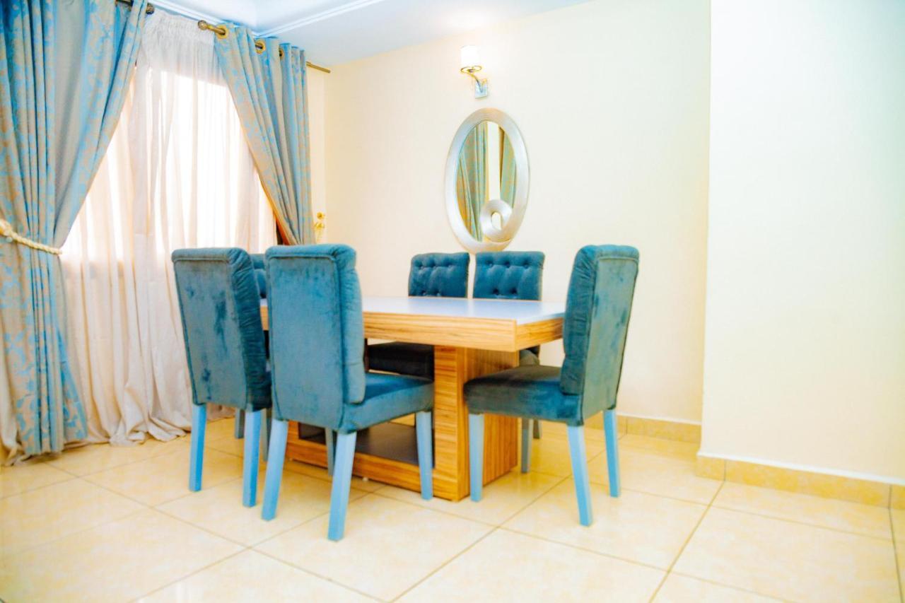 Loumia Premium Bonapriso Apartment Douala Bagian luar foto